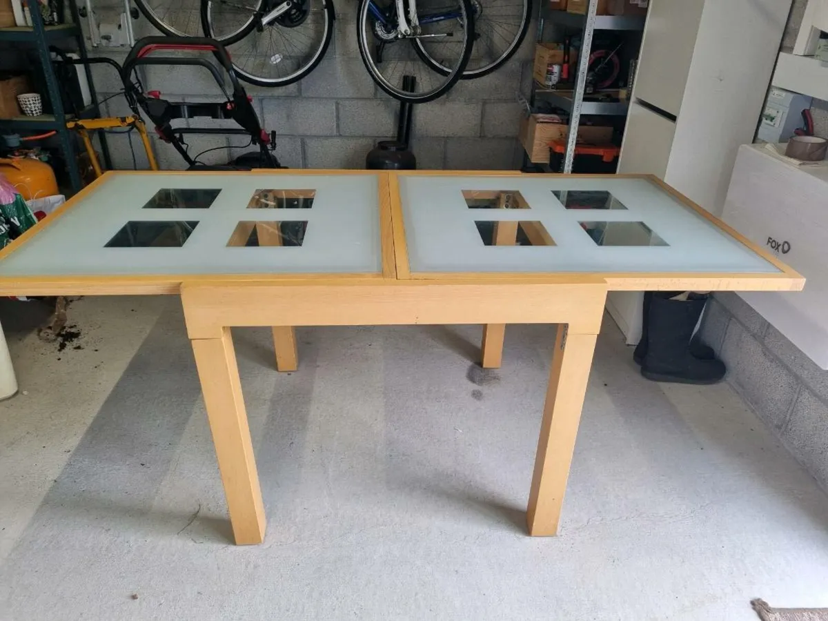Dining table - Image 3