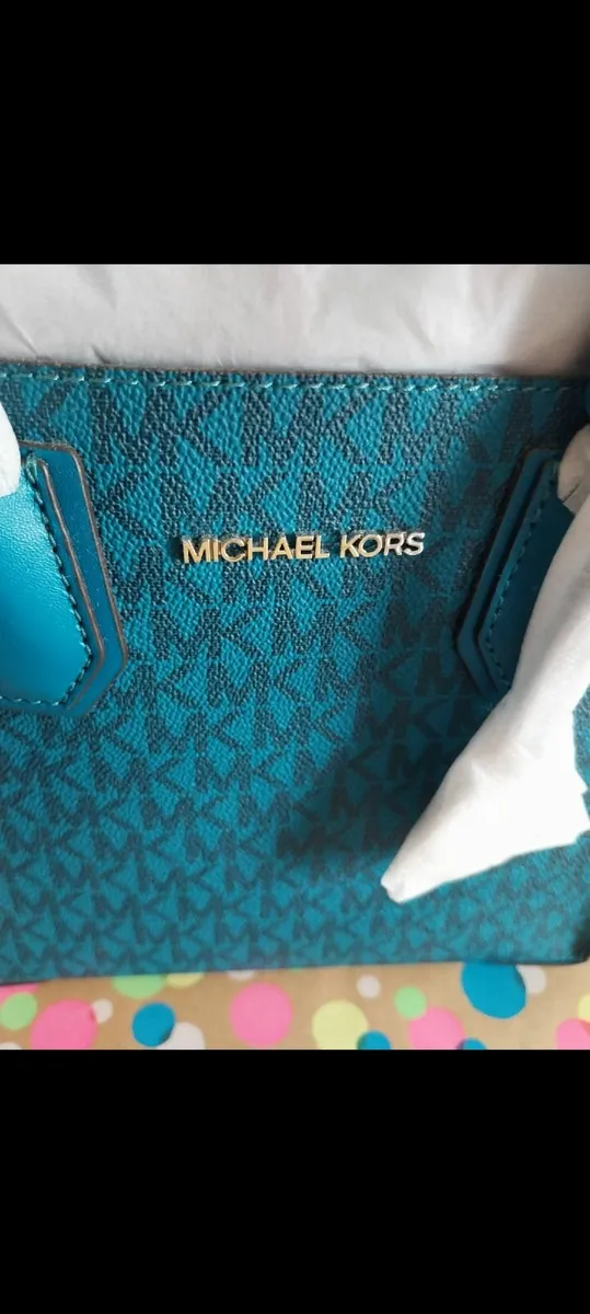 Michael Kors NEW Lagoon Mercer handbag/crossbody - Image 3