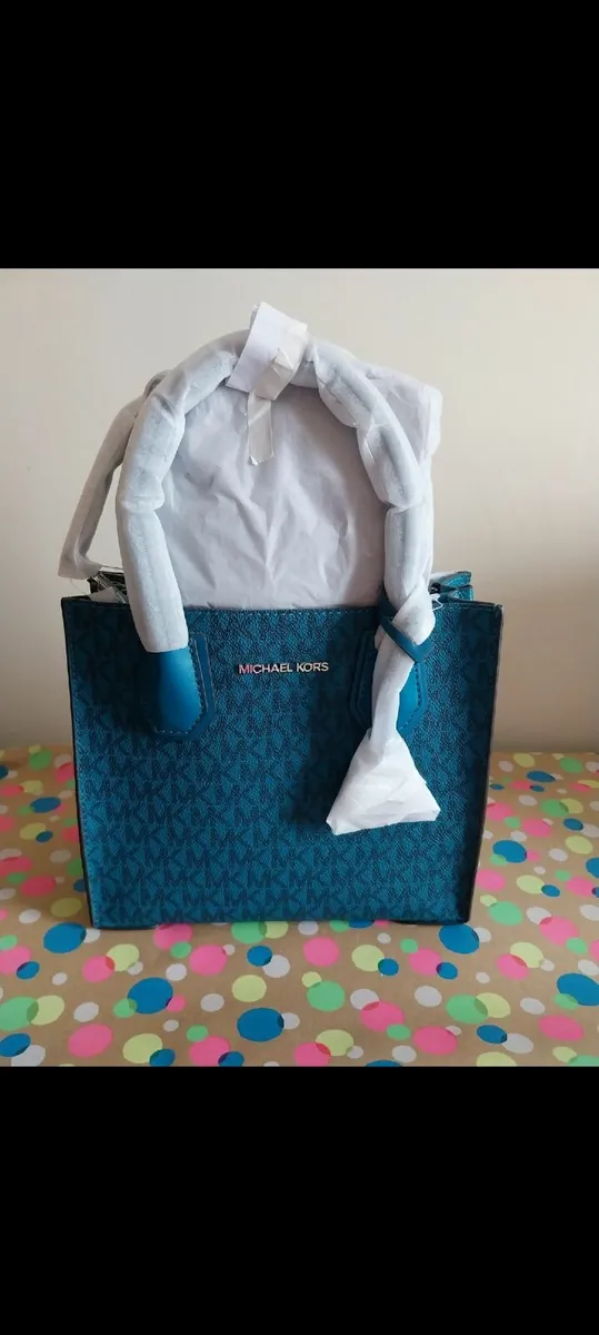 Michael Kors NEW Lagoon Mercer handbag/crossbody - Image 1