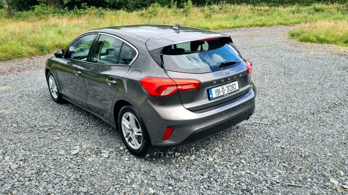 2019 ford focus 1.5 tdci very low mileage - Image 3