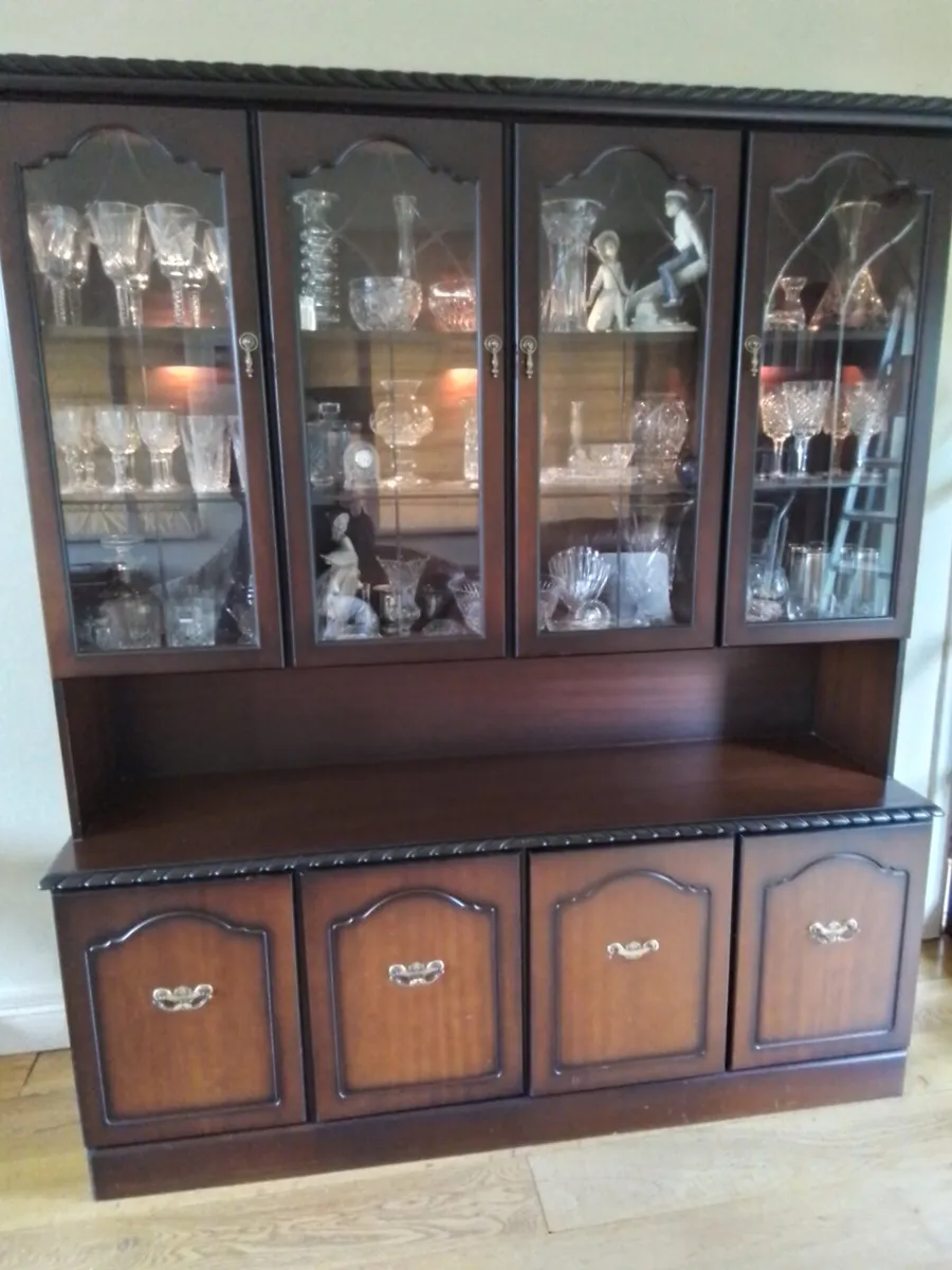Cabinet - Image 4