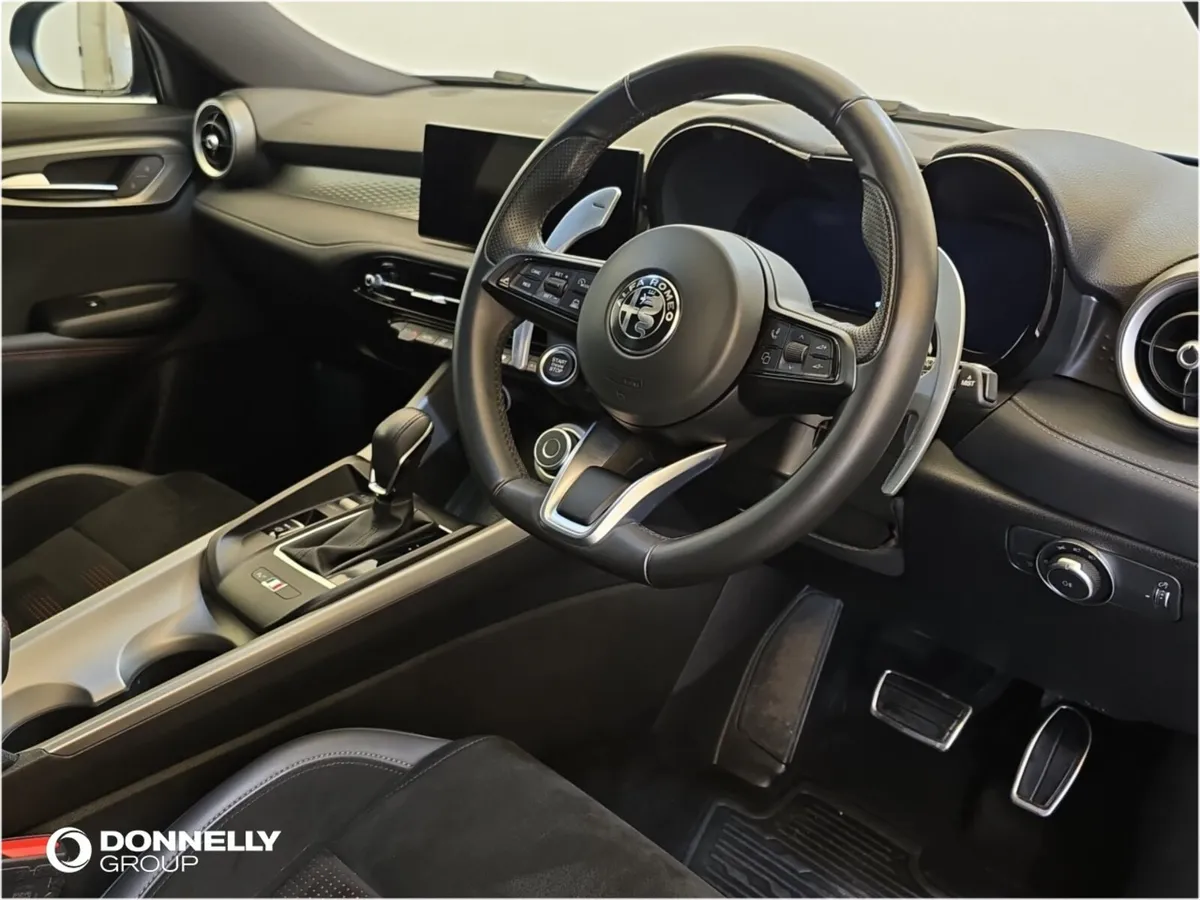Alfa Romeo Tonale Hatchback Speciale - Image 4