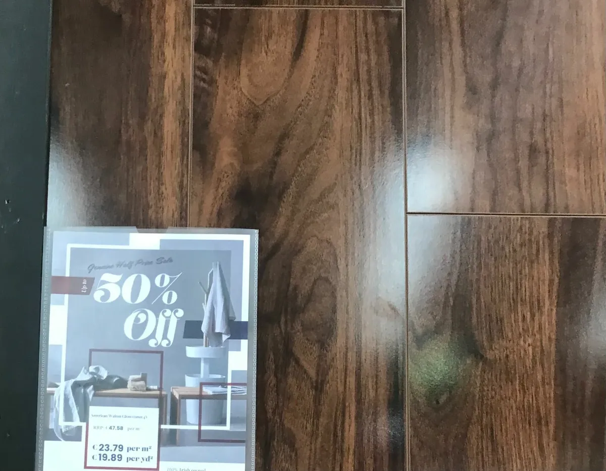 Wood floor - Image 3