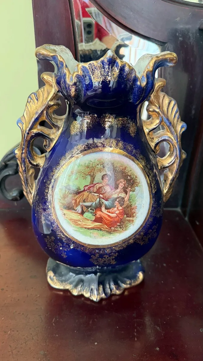 Set of 2 antique Austrian hand painted vases - Image 4
