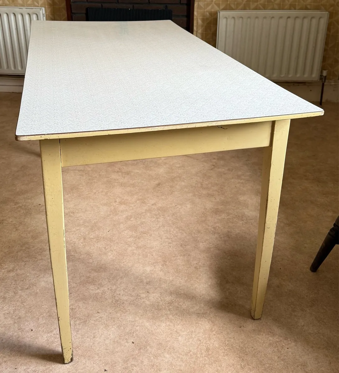 Kitchen table - Image 3