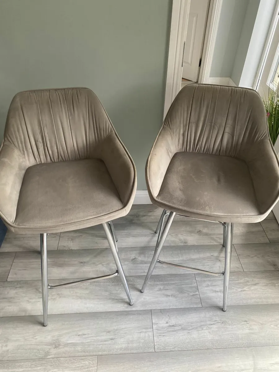 Stylish Velvet & Chrome Bar Stools – Set of 2Pair - Image 1