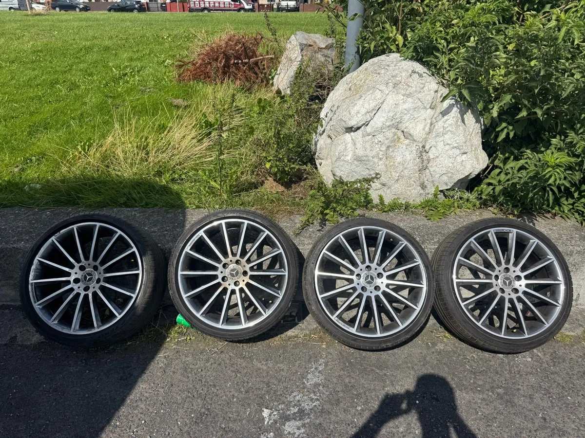 Mercedes Twist 20” Genuine Alloys - Image 1