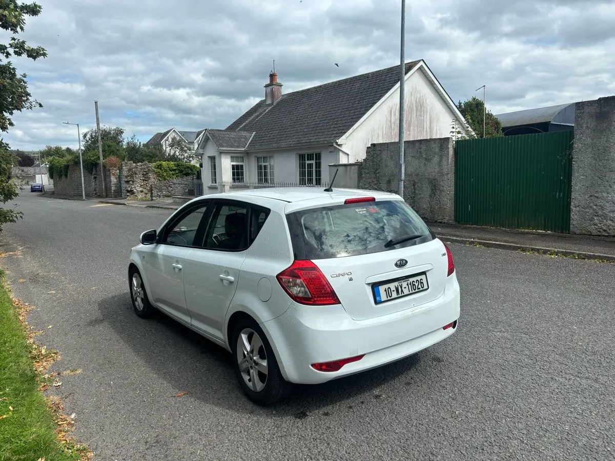 2010 KIA CEED - Image 4