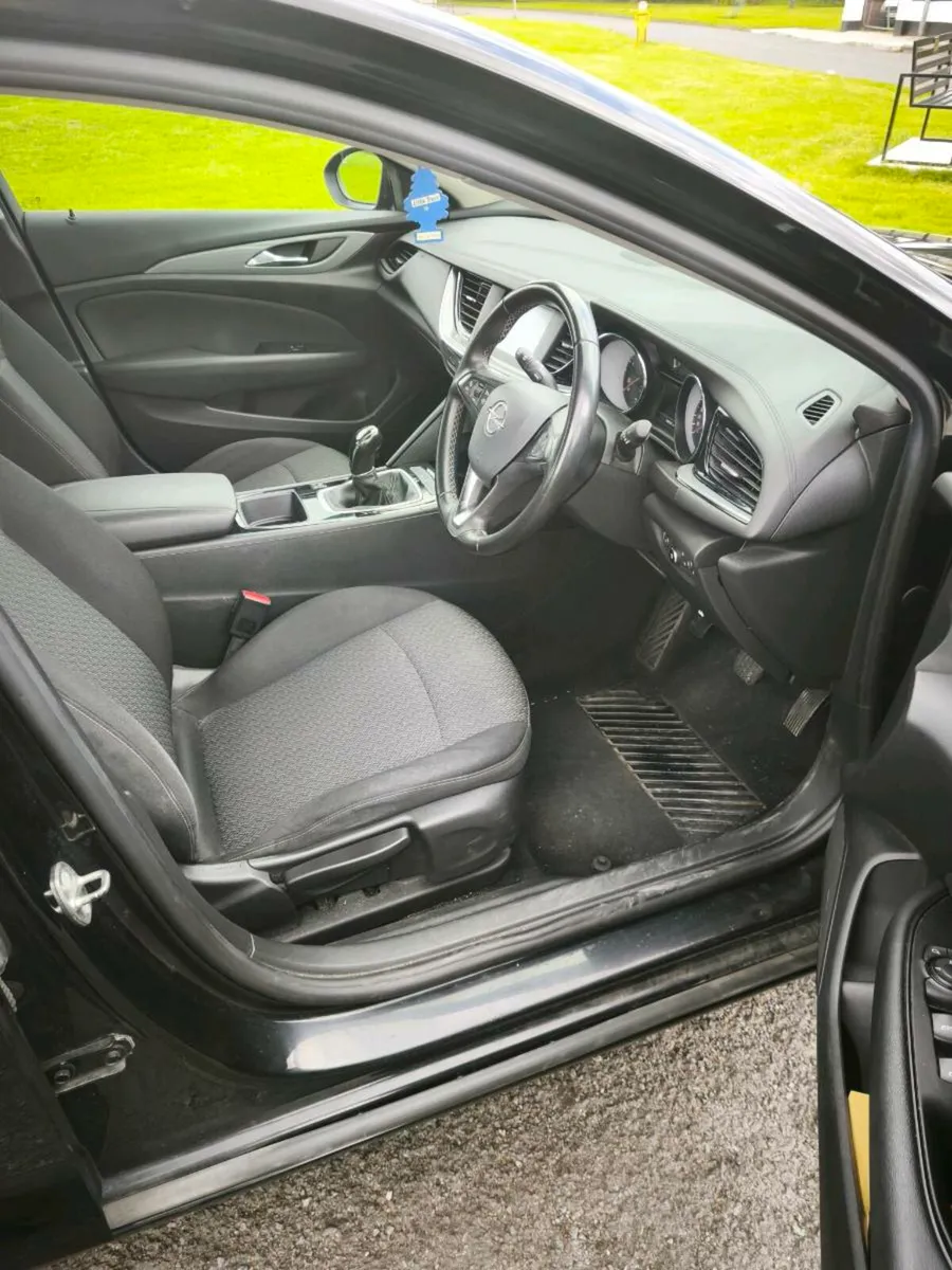 Opel insignia - Image 2