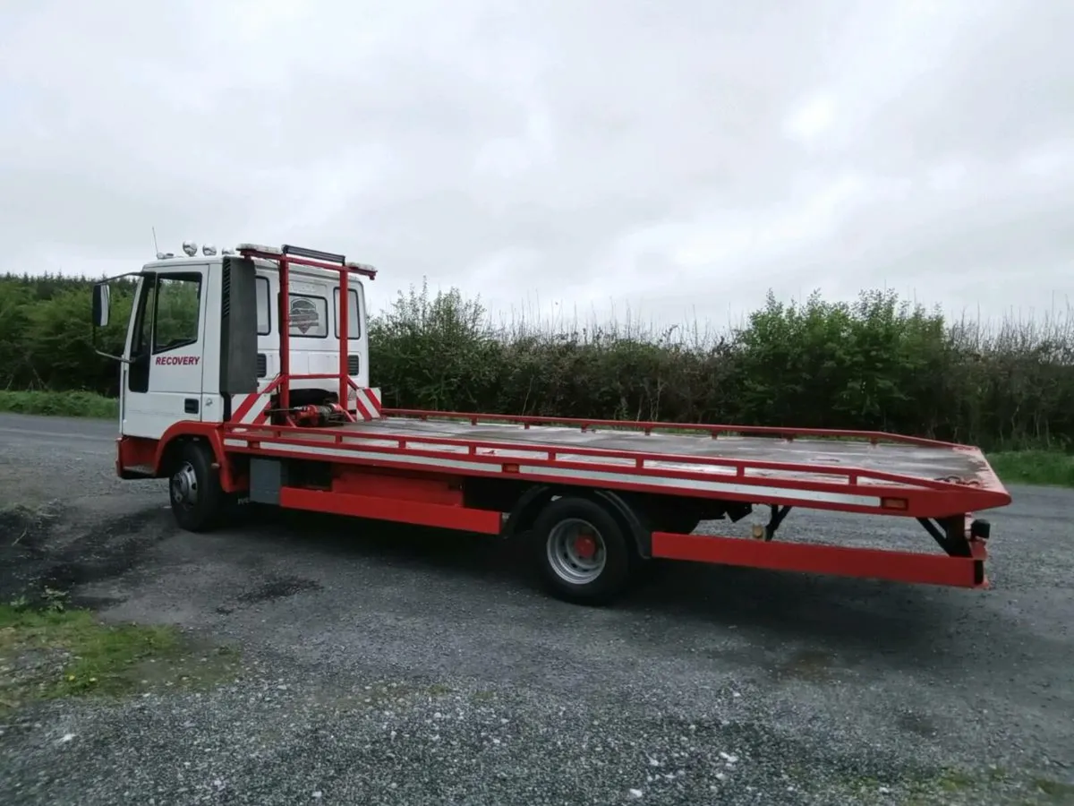 Recovery Truck Iveco - Image 1