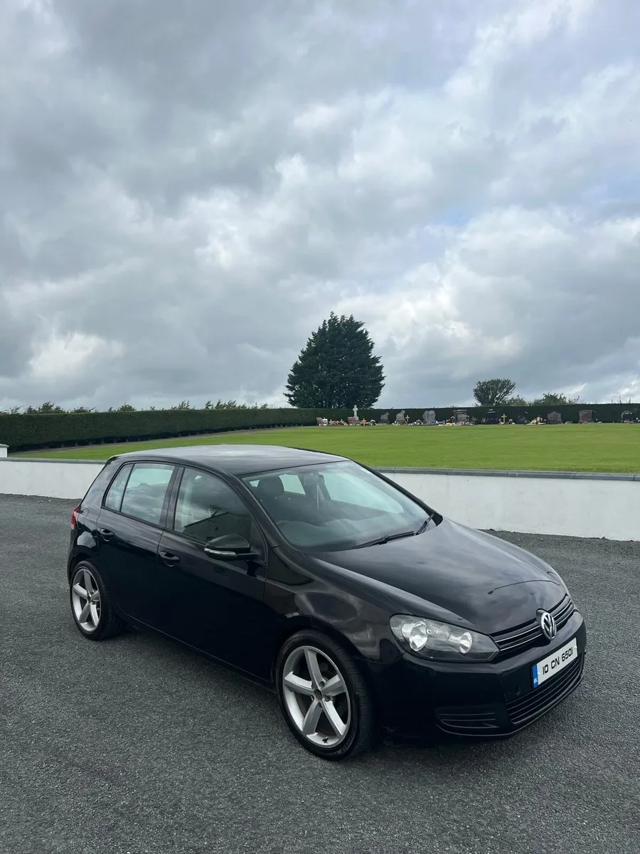 2010 vw golf 1.6tdi (Nct 10/26) - Image 1
