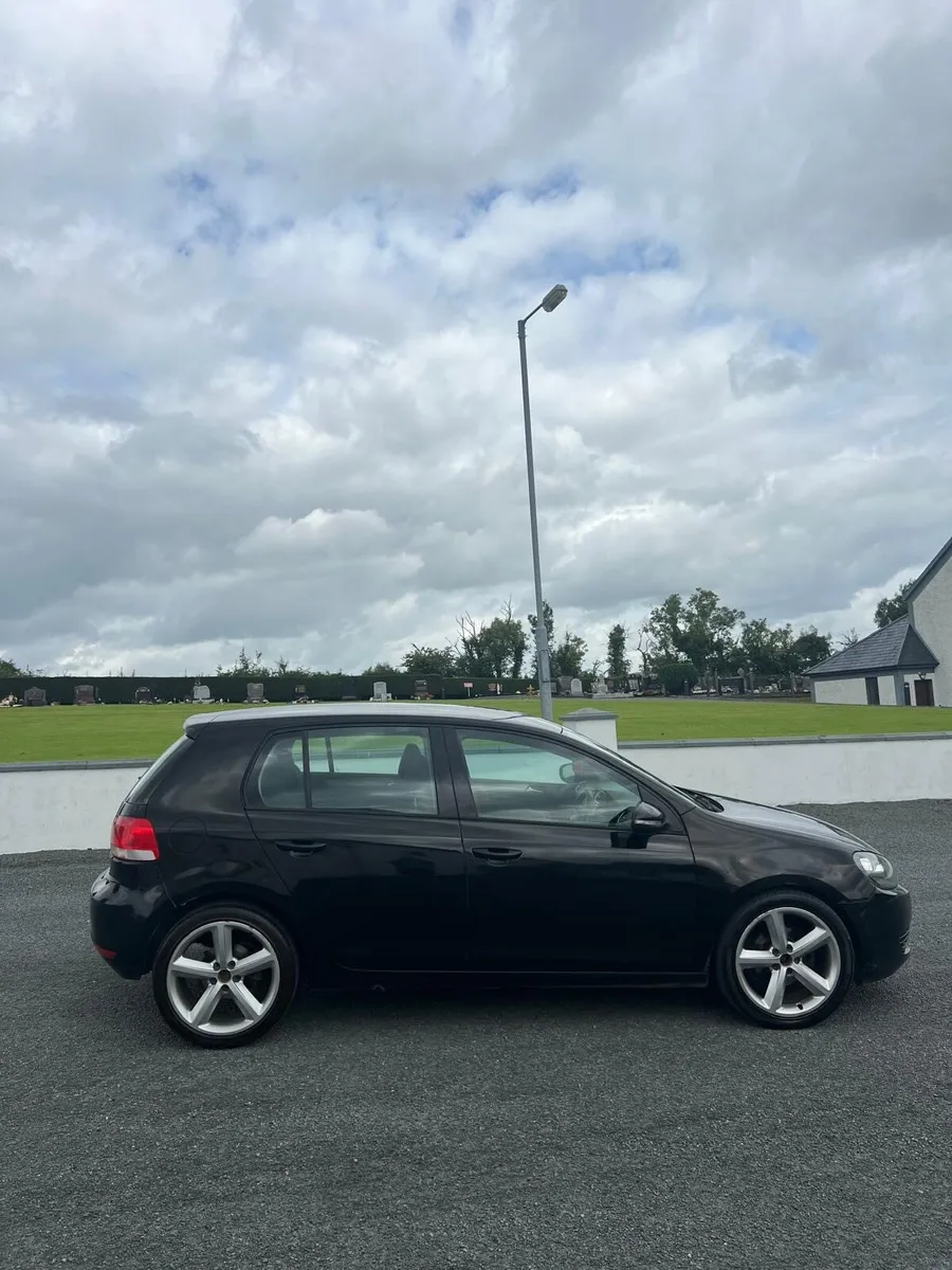 2010 vw golf 1.6tdi (Nct 10/26) - Image 2