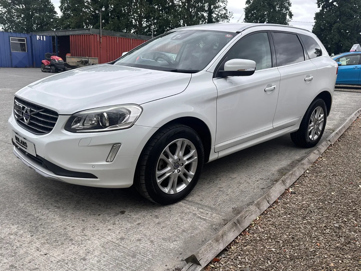VOLVO XC60 D4 AUTO SE LUX PREMIUM - Image 4