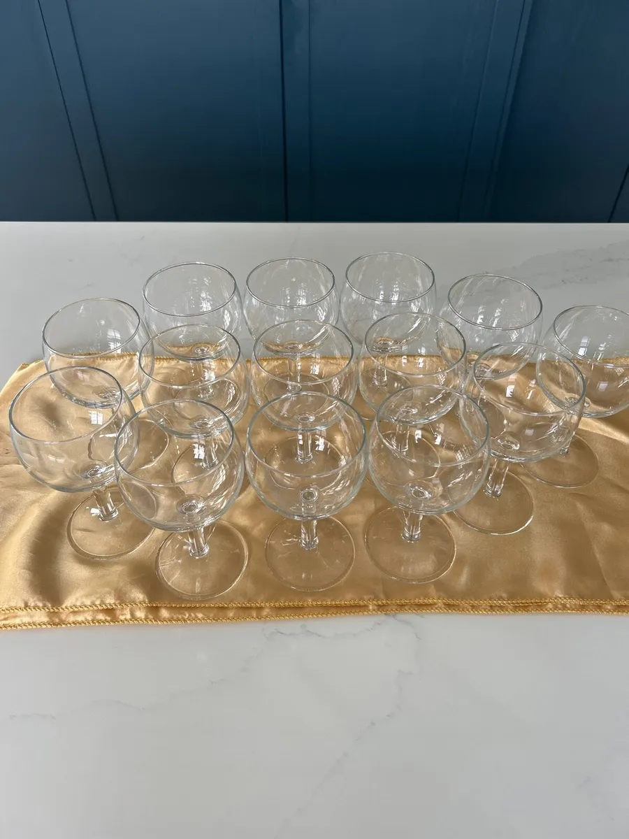 Wine glasses - Image 2
