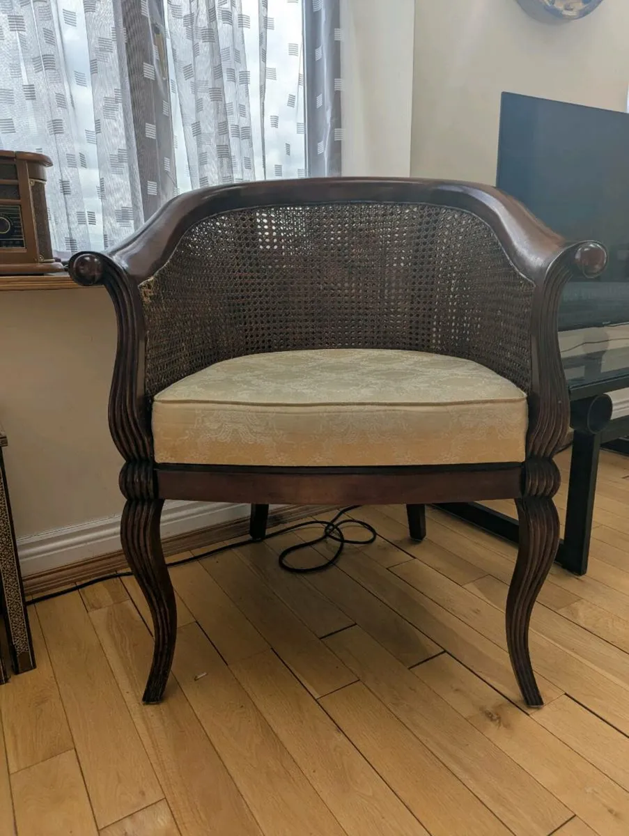 Bergere cane chairs - Image 2