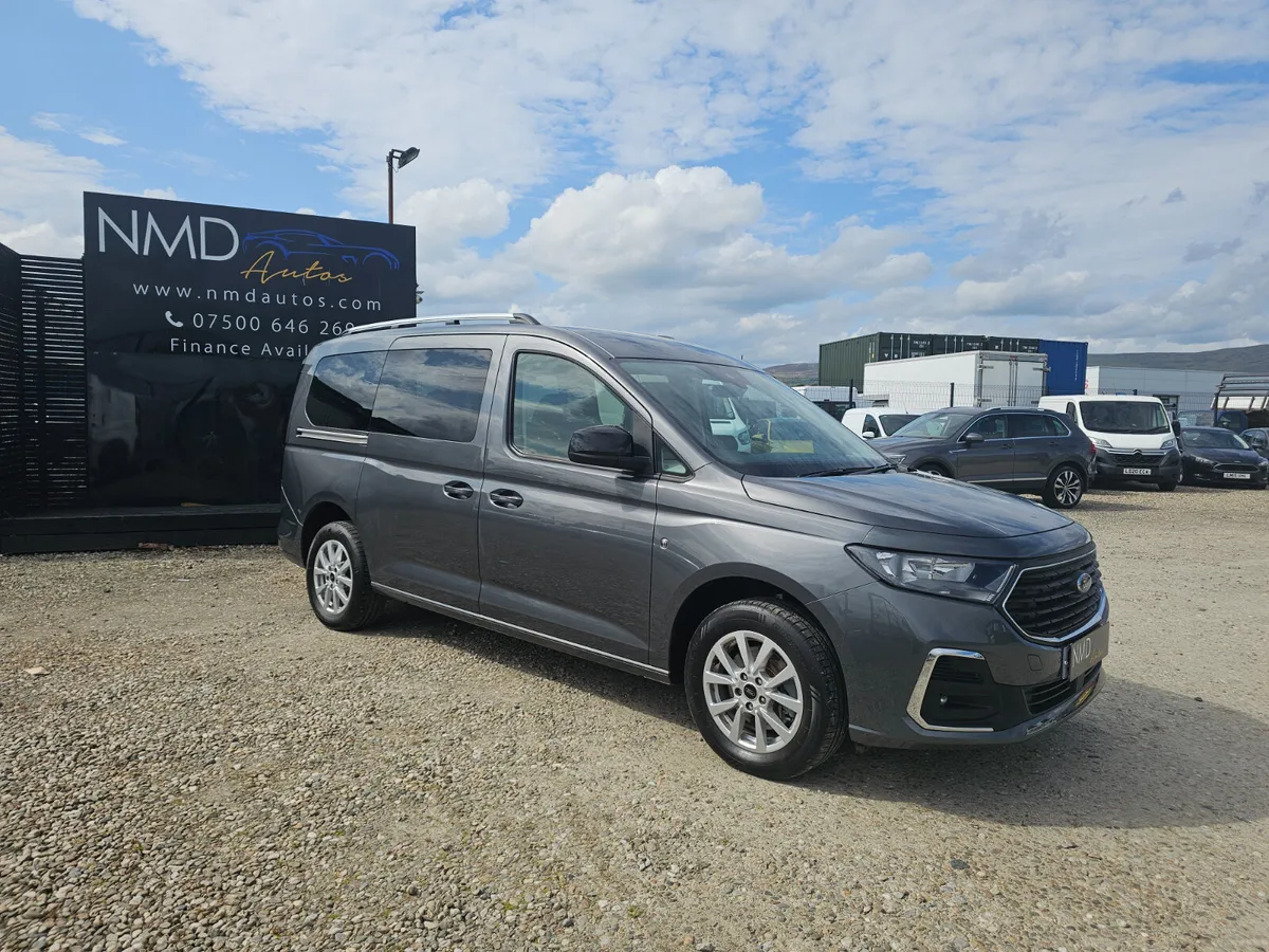 Ford Tourneo Connect Titanium Wheelchair Acces2023 - Image 2