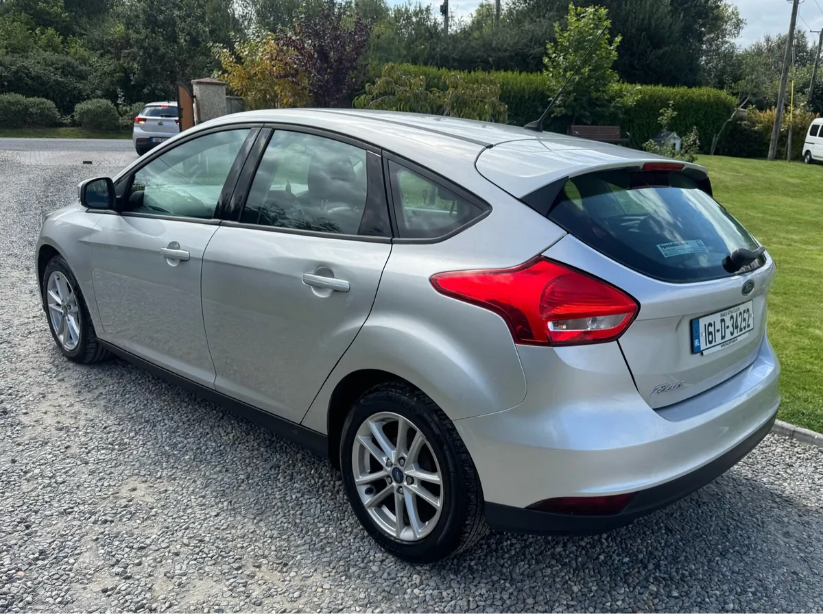Ford Focus - Image 4
