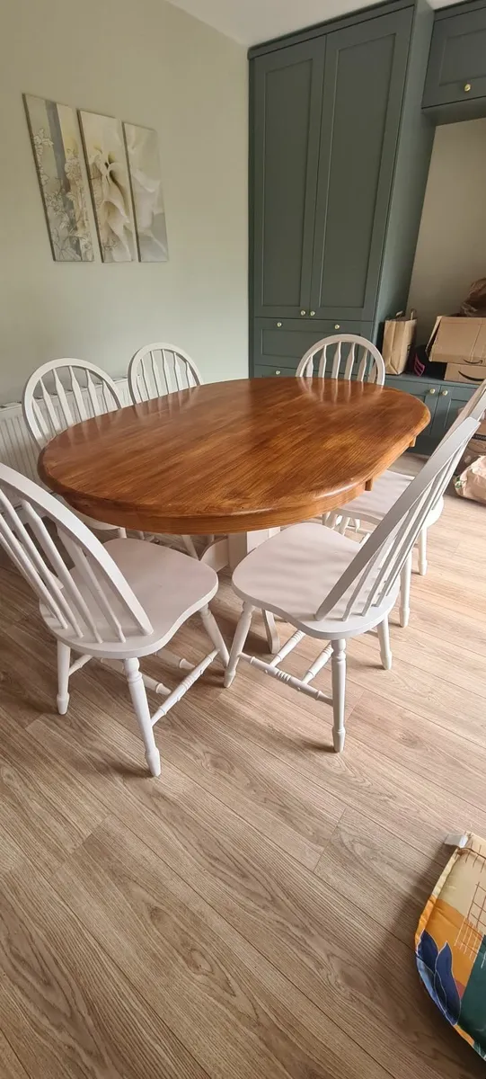 Dining table - Image 2