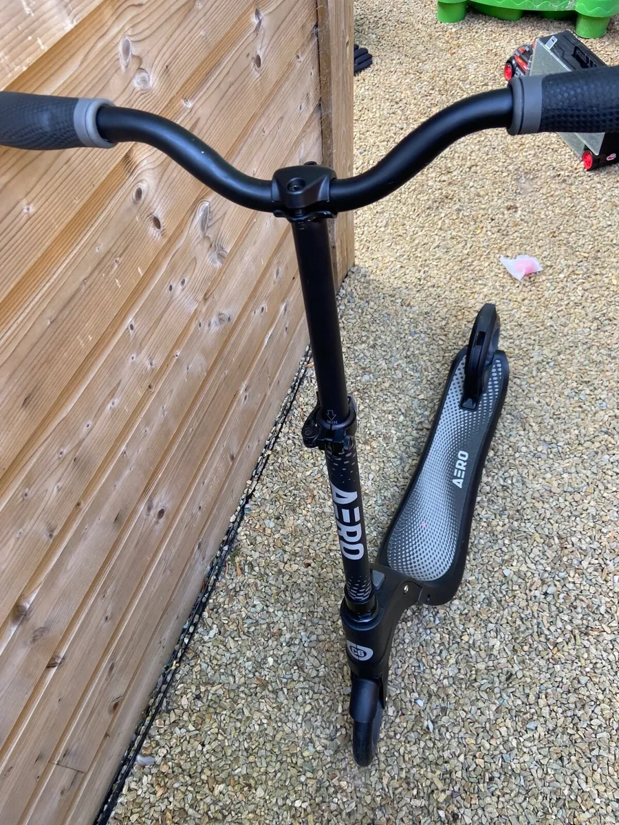 Scooter - Image 2