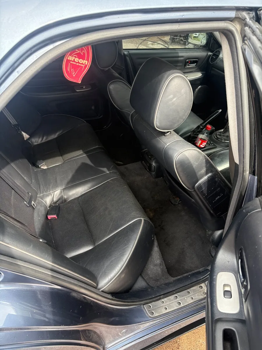 Lexus IS 2004 - Image 4