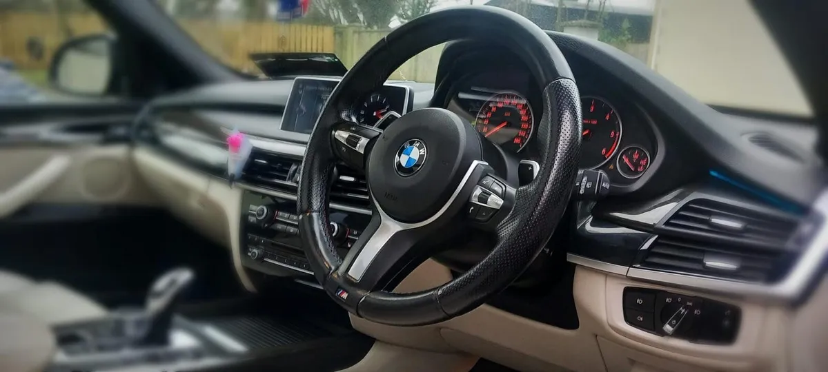 BMW X5 2017 - Image 2