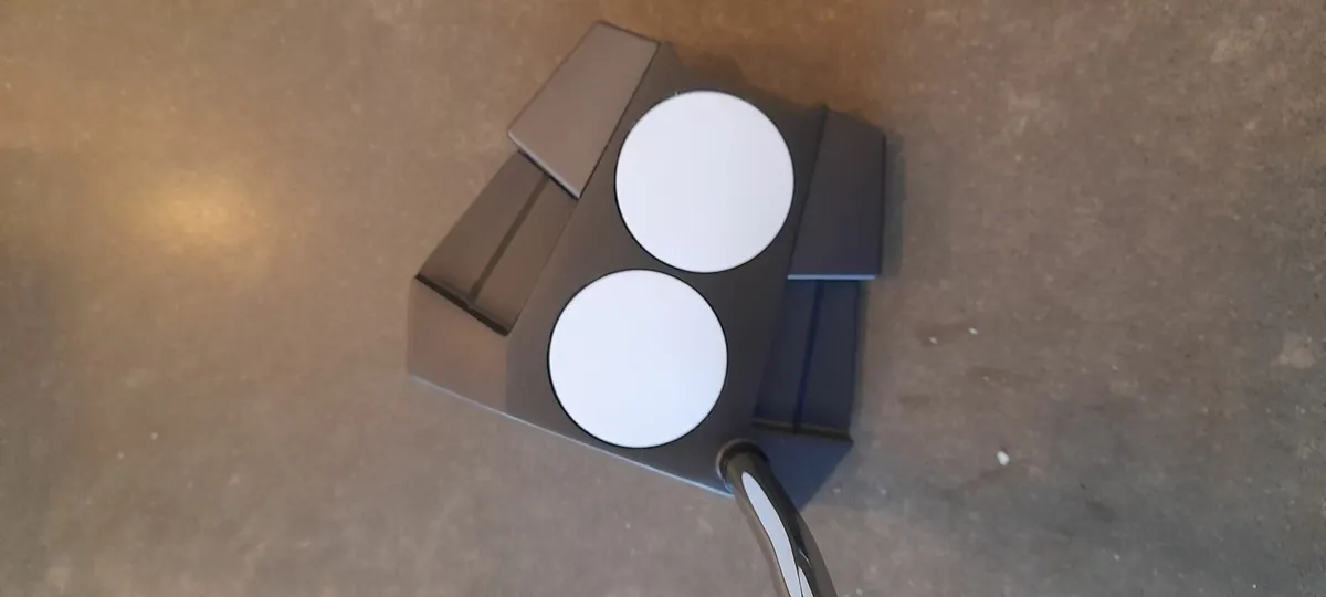 Odyssey eleven 2 ball - Image 3