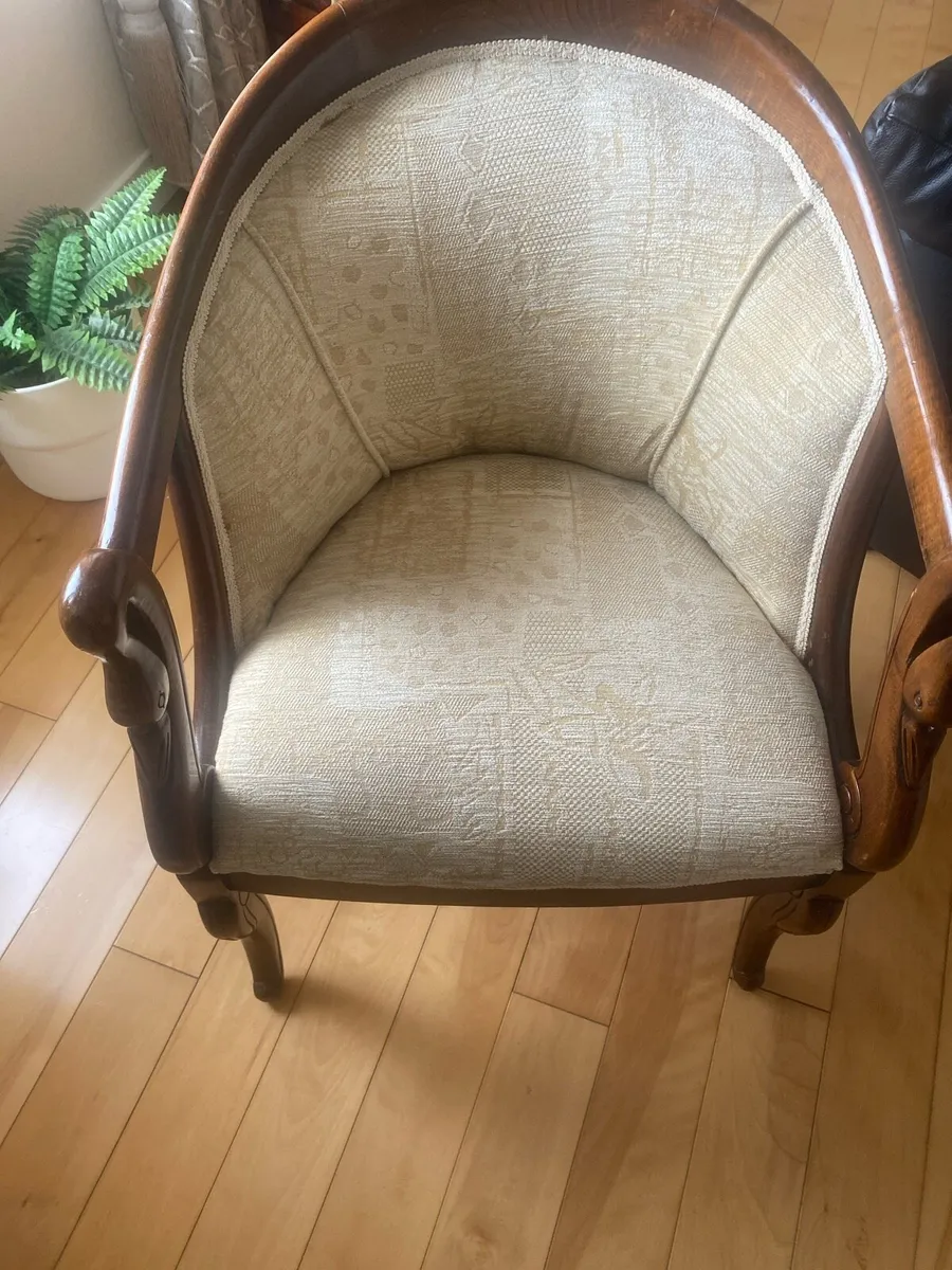 Tub Chair - Image 1