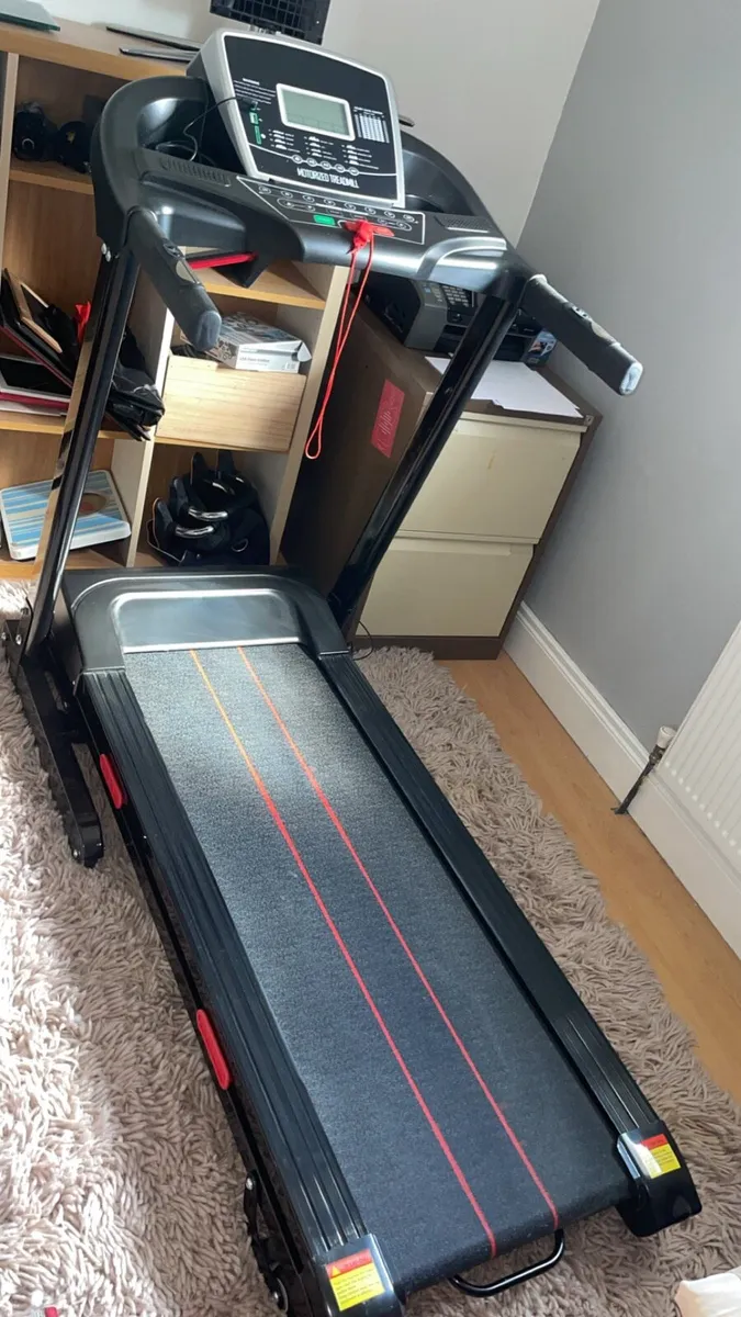 treadmill - Image 1