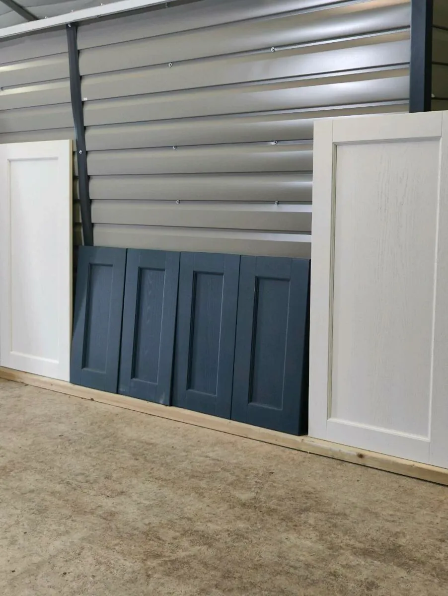 Brand New kitchen cabinet doors - Image 2
