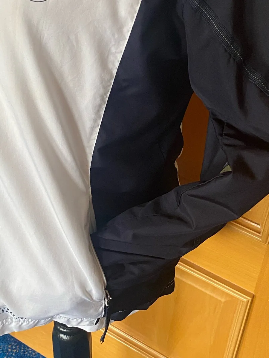 Puma windbreaker jacket - Image 3