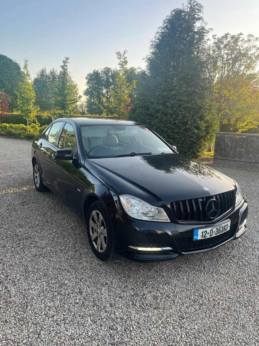 Mercedes C200 - Image 4