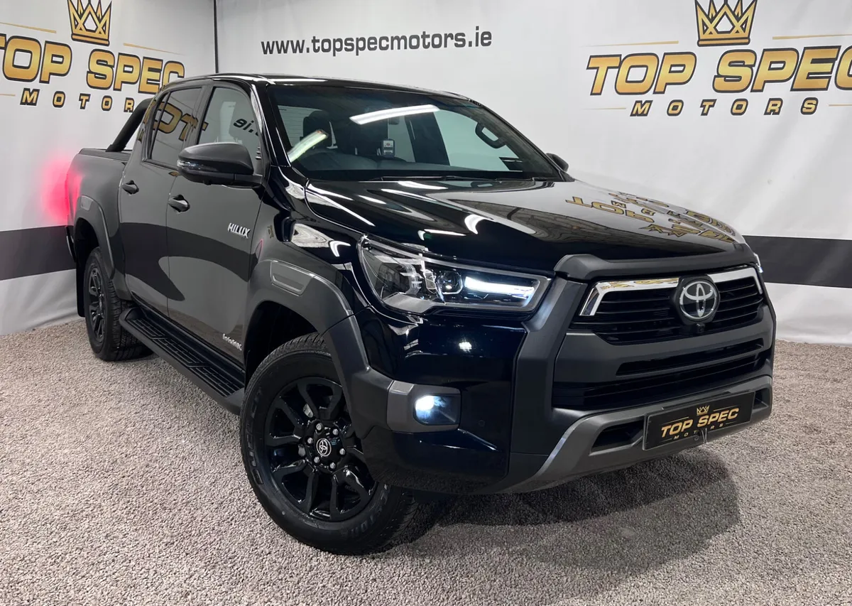 2025 Toyota Hilux Invicible X Auto Double Cab🎩 - Image 1