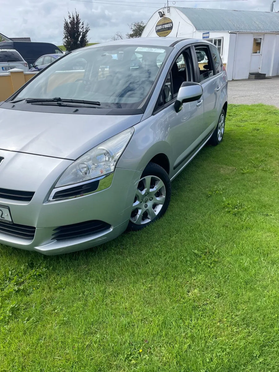 Peugeot 5008 - Image 4