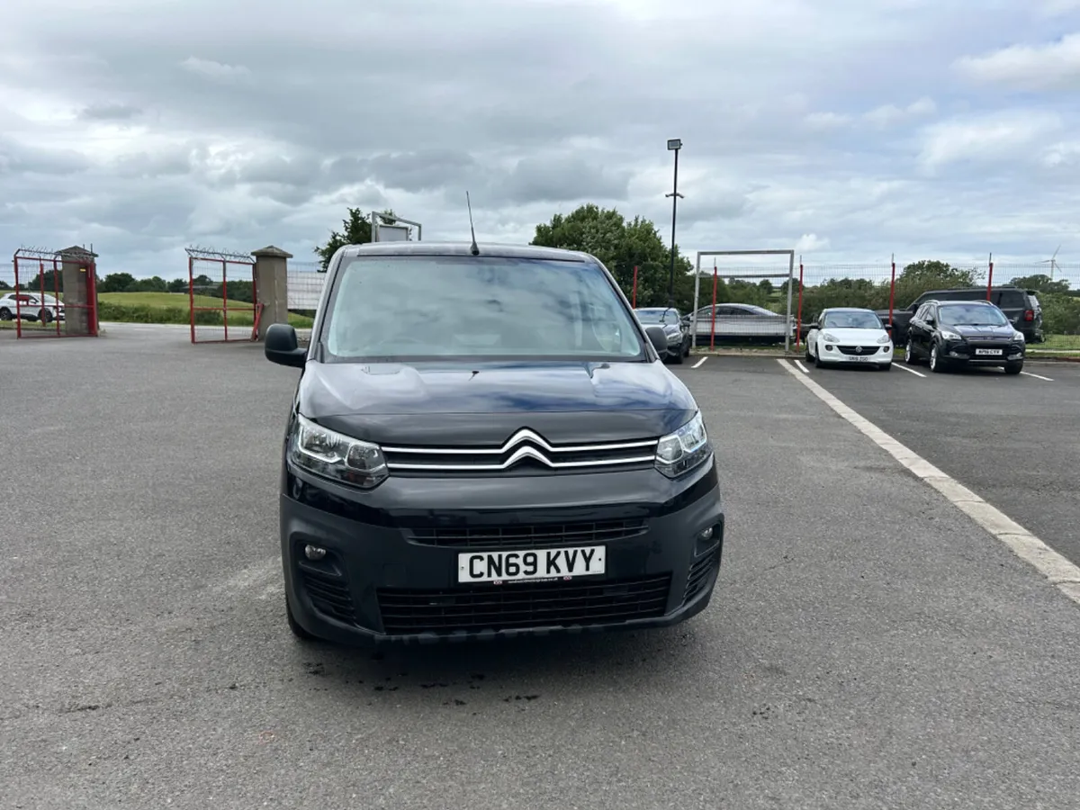 Citroen Berlingo 2019 - Image 2