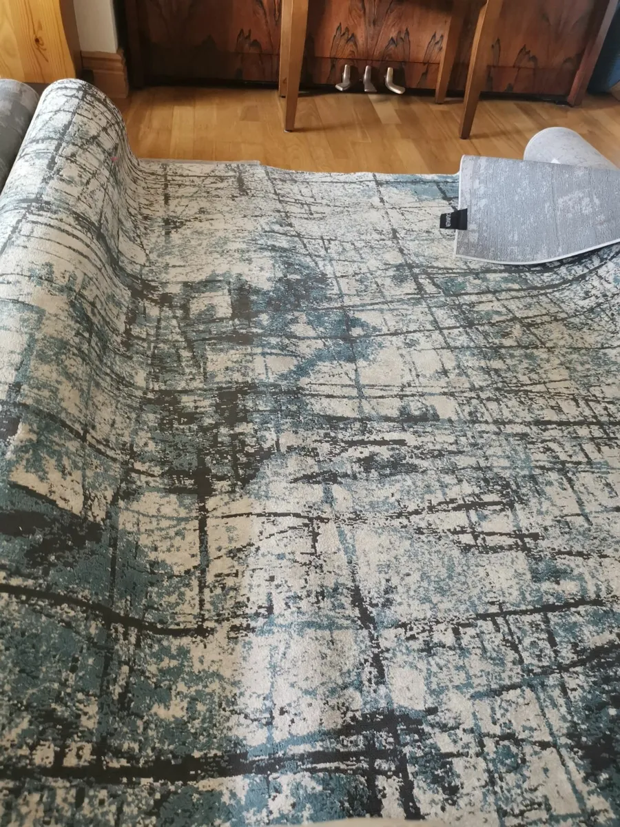RUG - Image 1