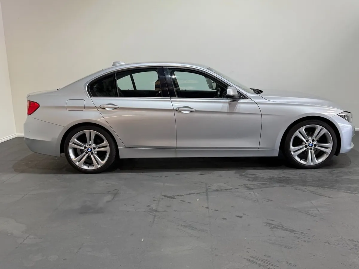 BMW 320i Luxury Auto , One owner Only 84k miles - Image 3