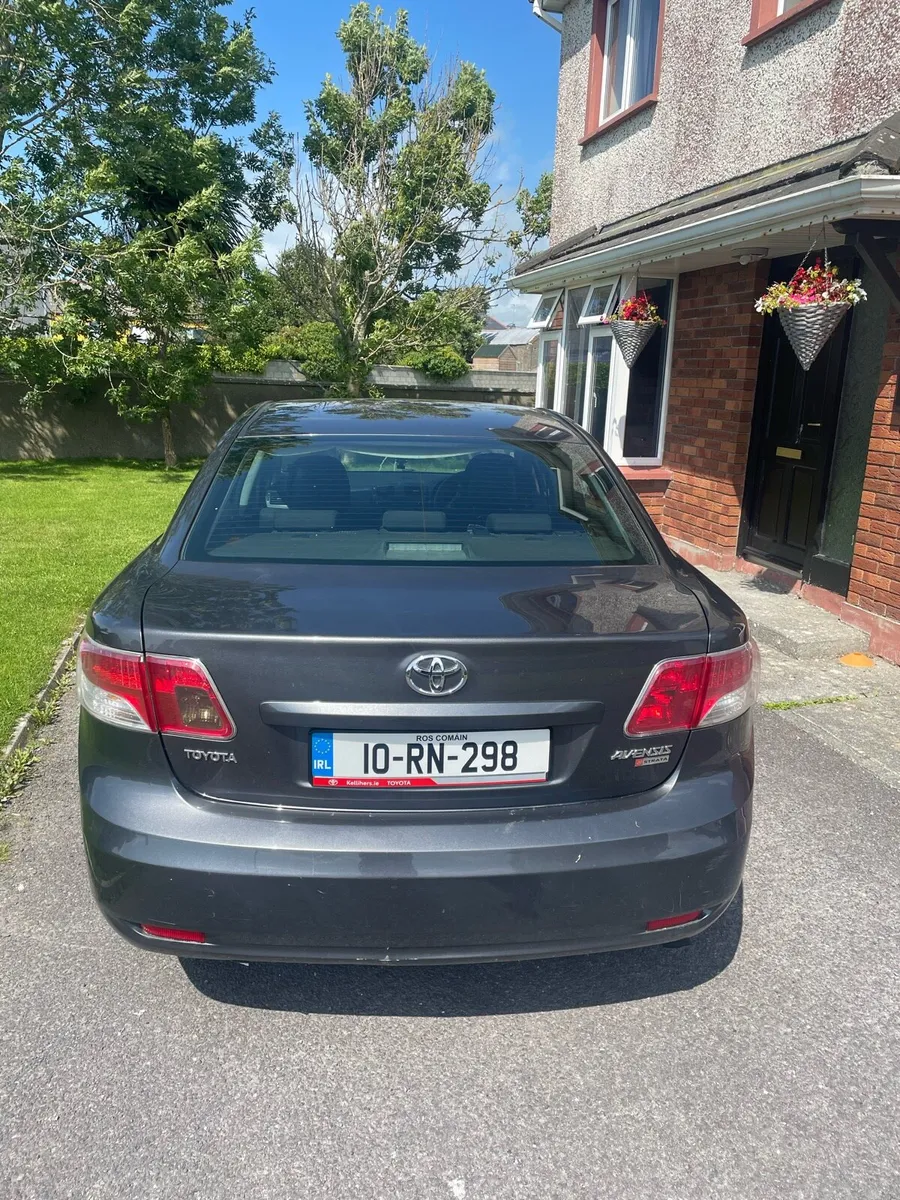 Toyota Avensis - Image 2
