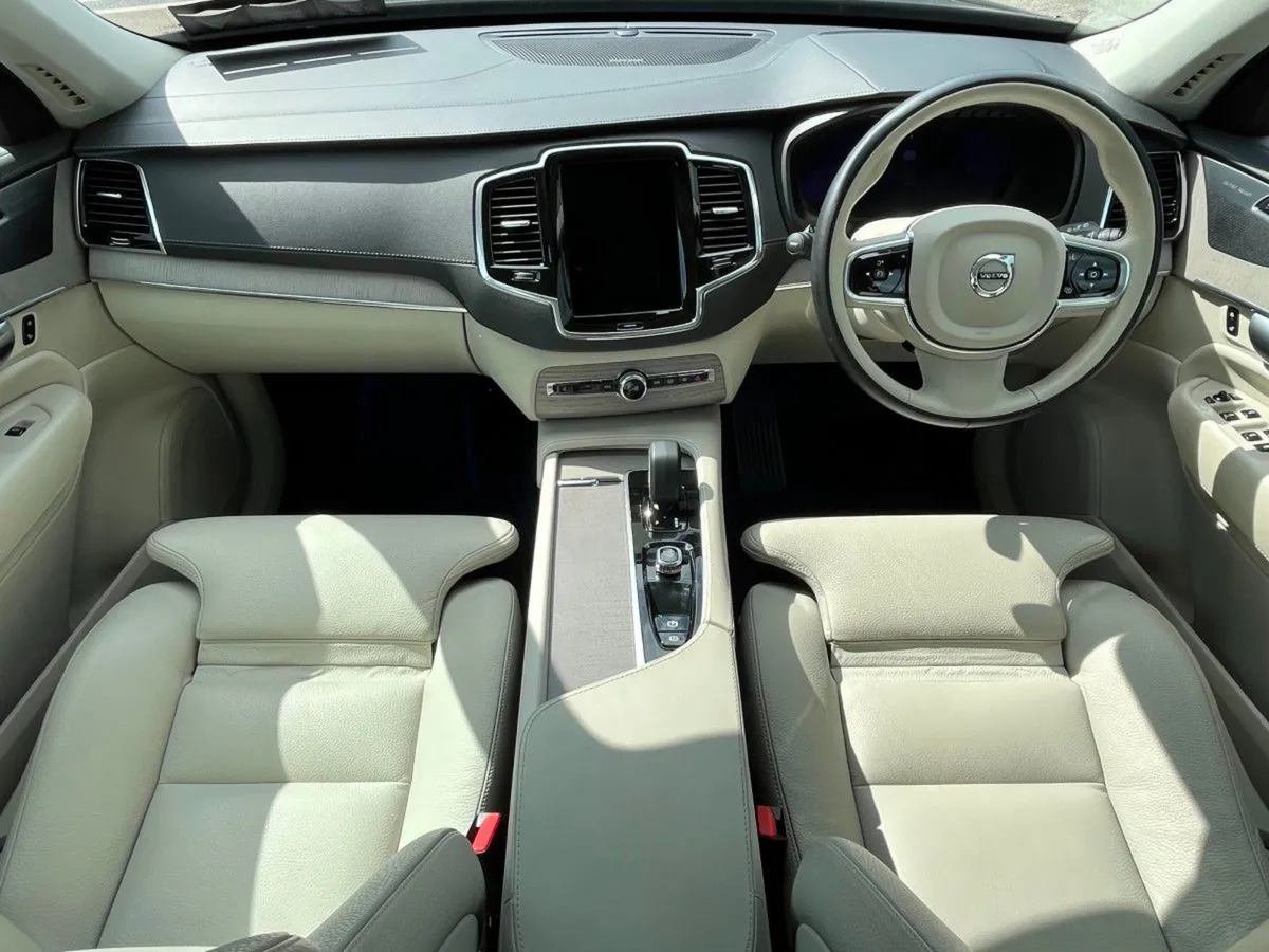 Volvo XC90 Blond Leather Plus T8 Recharge Phev AWD - Image 2