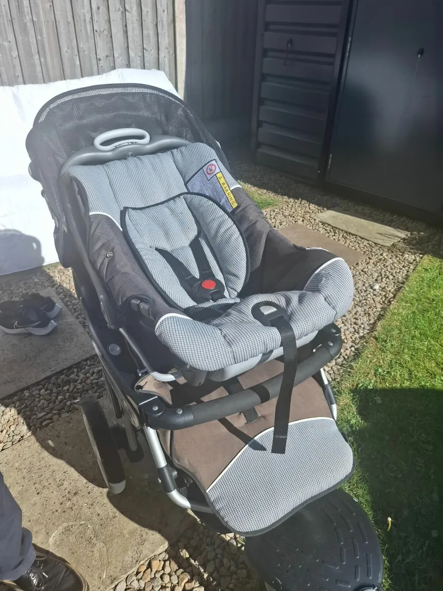 Baby transport system/ buggy - Image 1