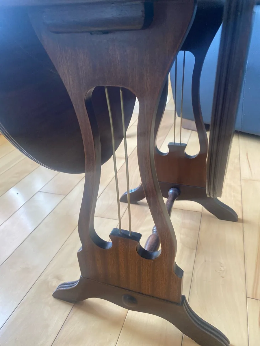 Small folding table - Image 2