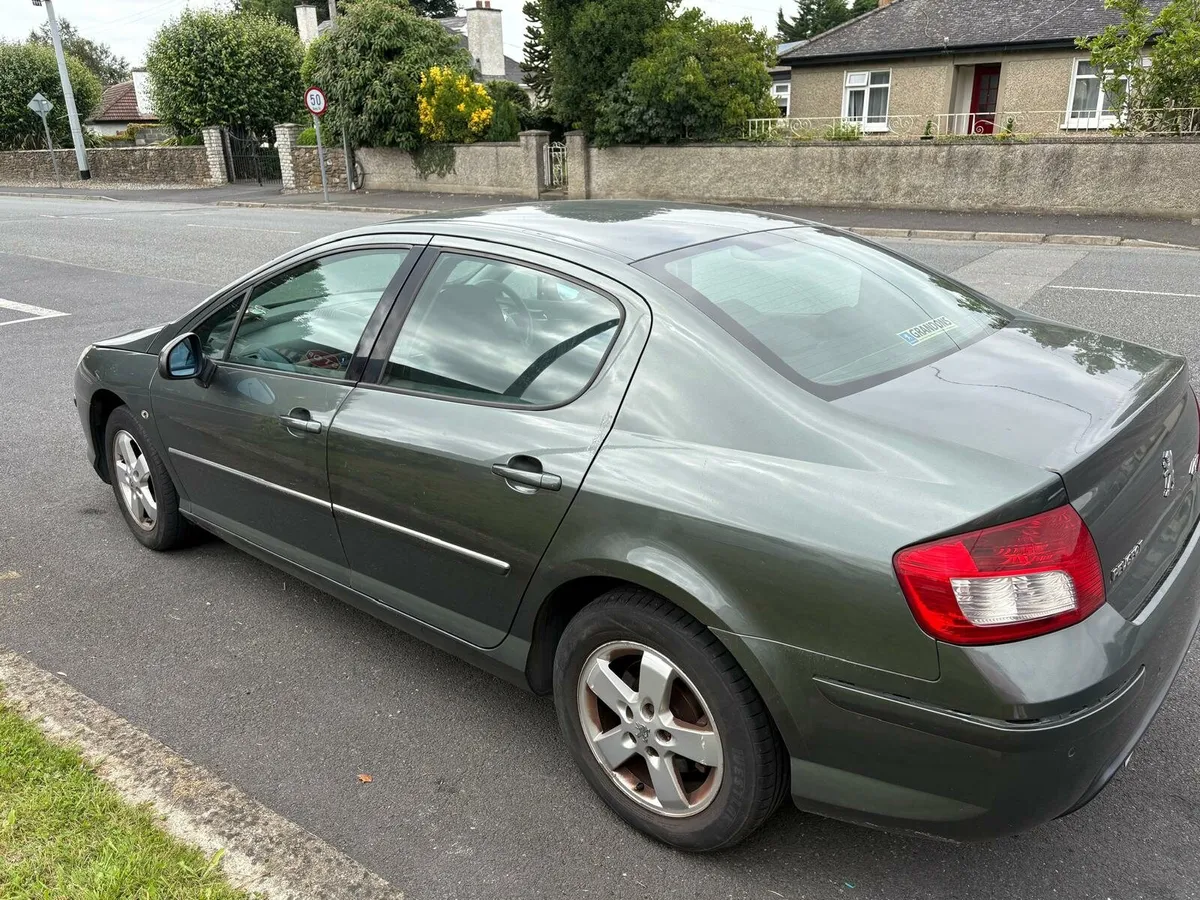 Car - Image 4