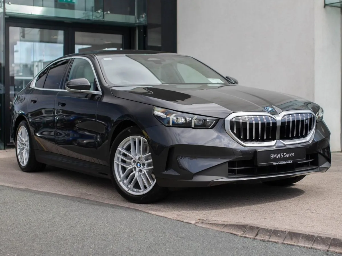 BMW i5 Edrive40 Sport Edition Saloon - Image 1