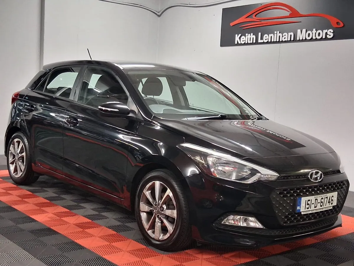 2015 Hyundai i20 **FINANCE AVAILABLE** - Image 3