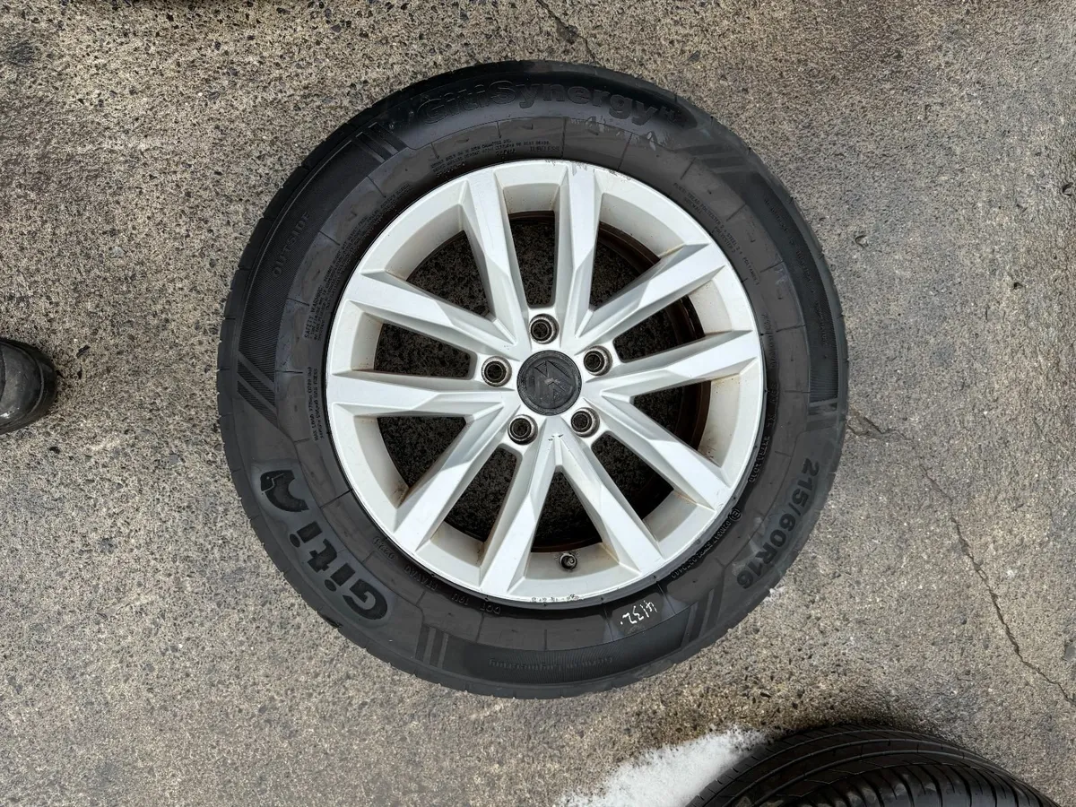 VOLKSWAGEN GOLF 16" ALLOY WHEELS - Image 3