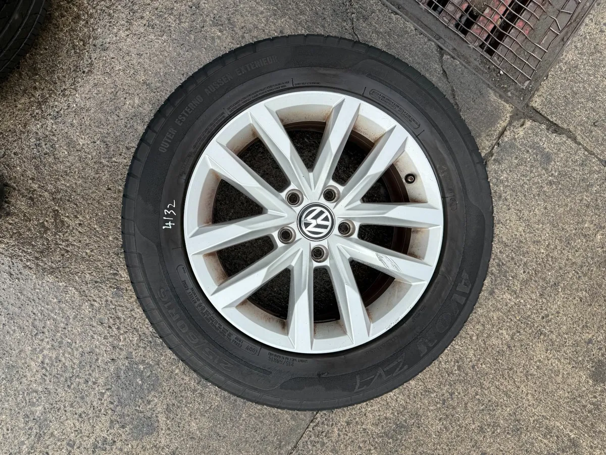 VOLKSWAGEN GOLF 16" ALLOY WHEELS - Image 4