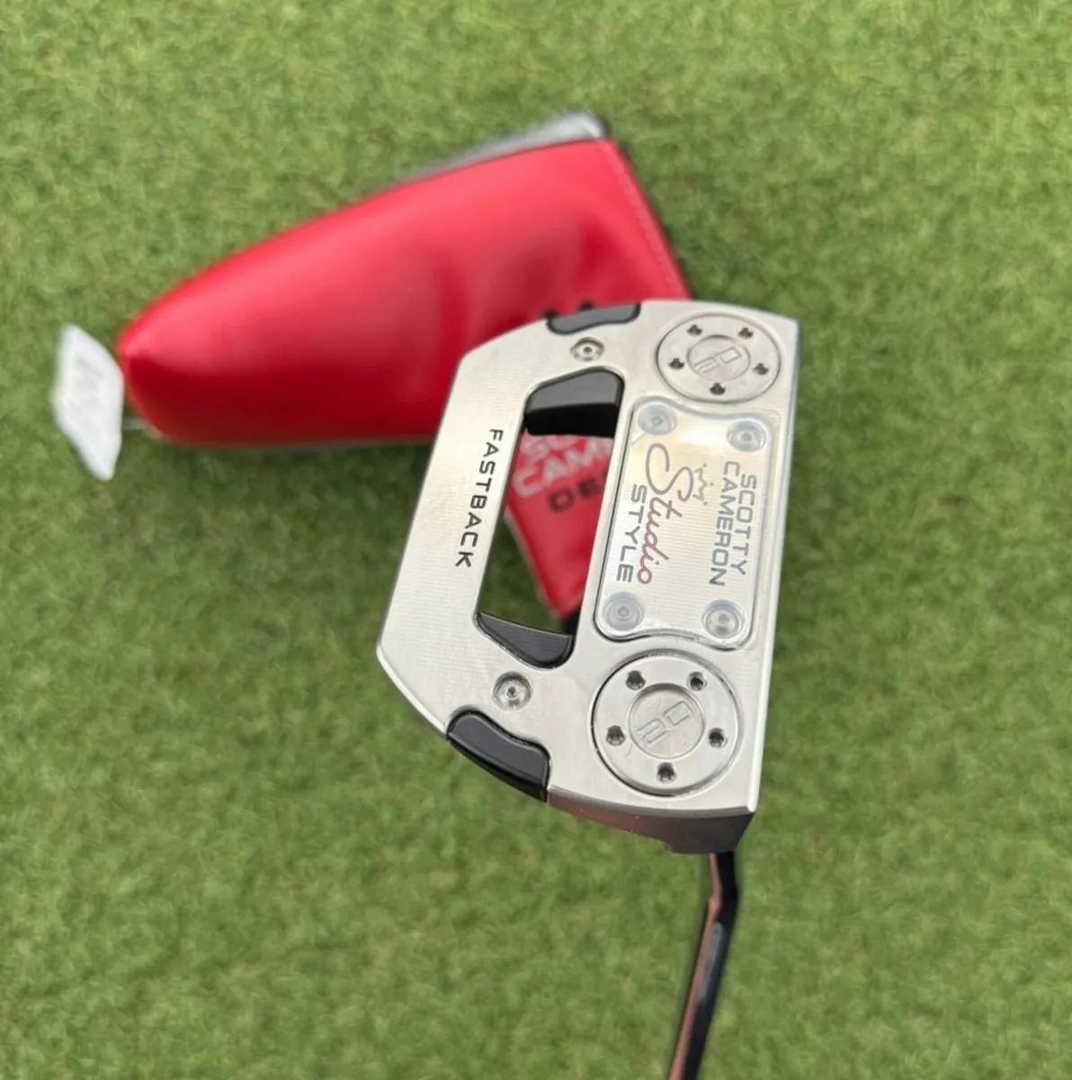 SCOTTY CAMERON STUDIO STYLE FASTBACK 2025 PUTTER - Image 2