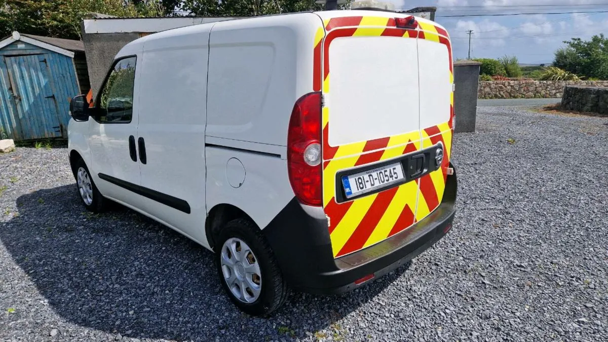 Opel Combo 2018 Tax and Test - Image 3