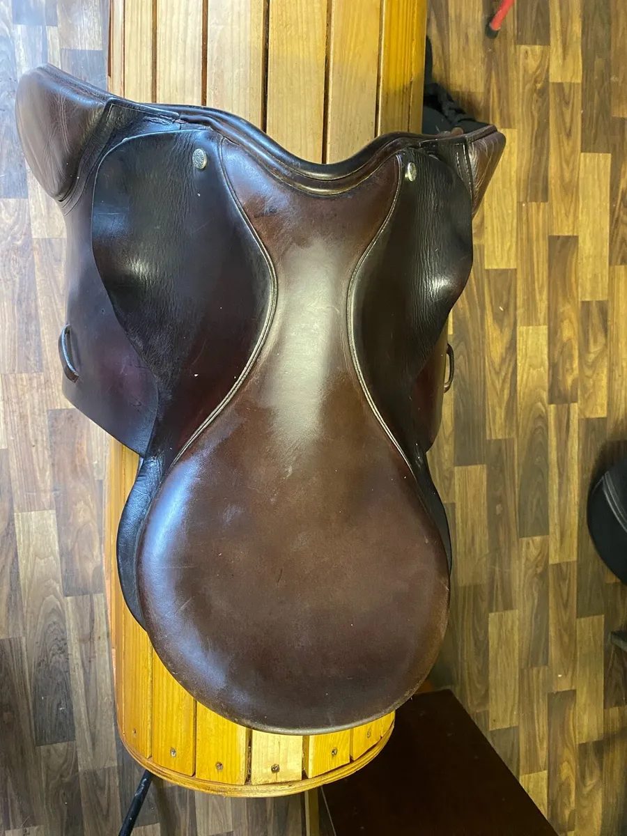 Berney brothers small Leather pony saddle - Image 4