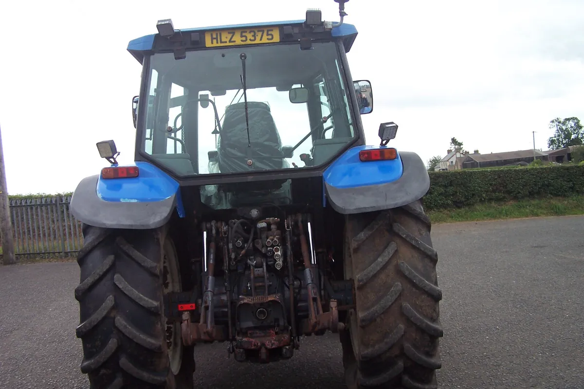 2001 New Holland TS115 - Image 4