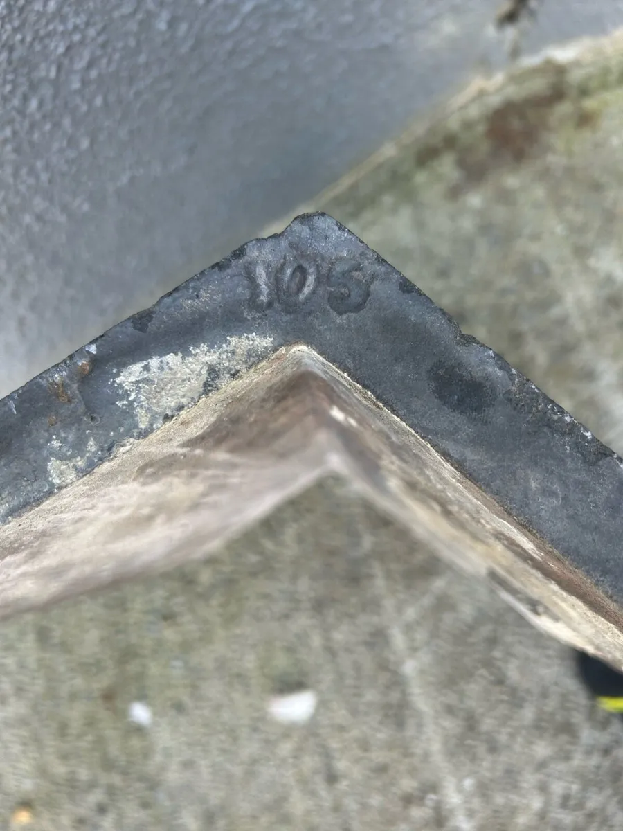 natural slates and ridge tiles - Image 4